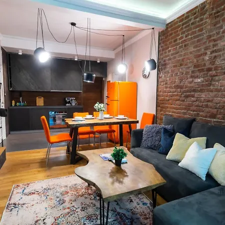 Apartment 2 Designer Free Parking Spaces