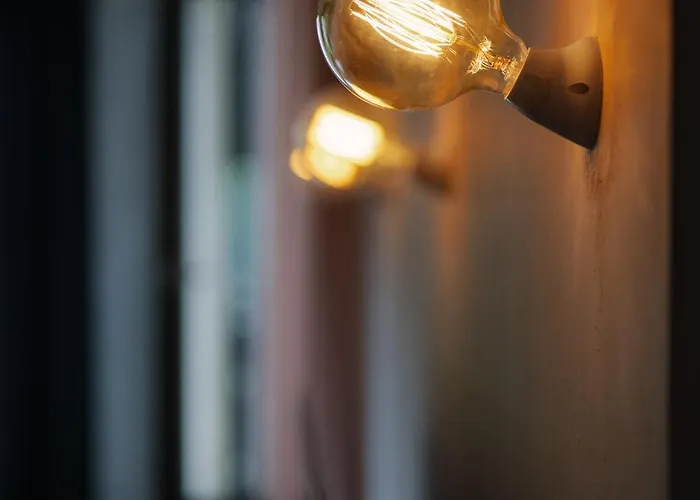 2 Designer Free Parking Spaces アパート *