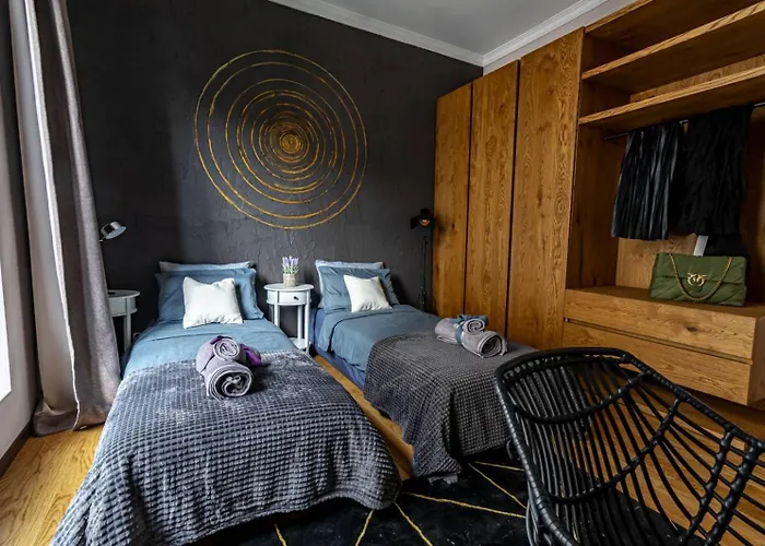 2 Designer Free Parking Spaces アパート ソフィア