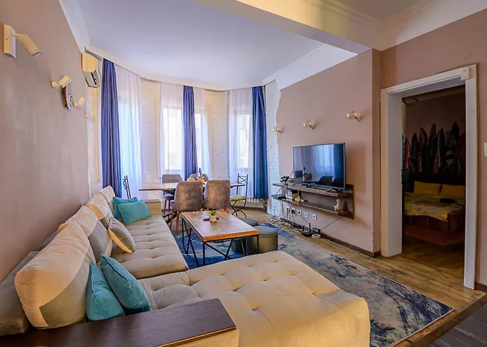 アパート 2 Designer Free Parking Spaces *